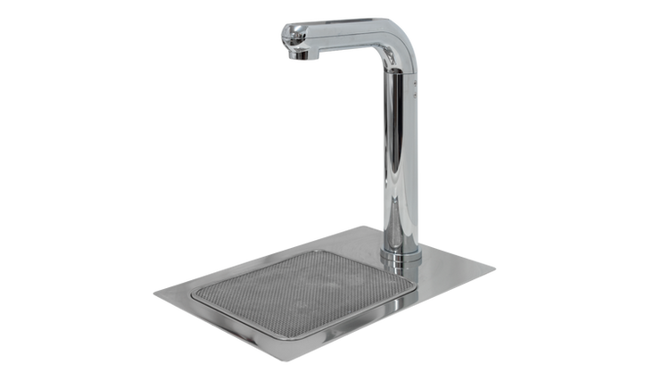 AA First Ezytap AC — manufacturer product image; UC800M chiller and tray inclusion must be checked against the selected system